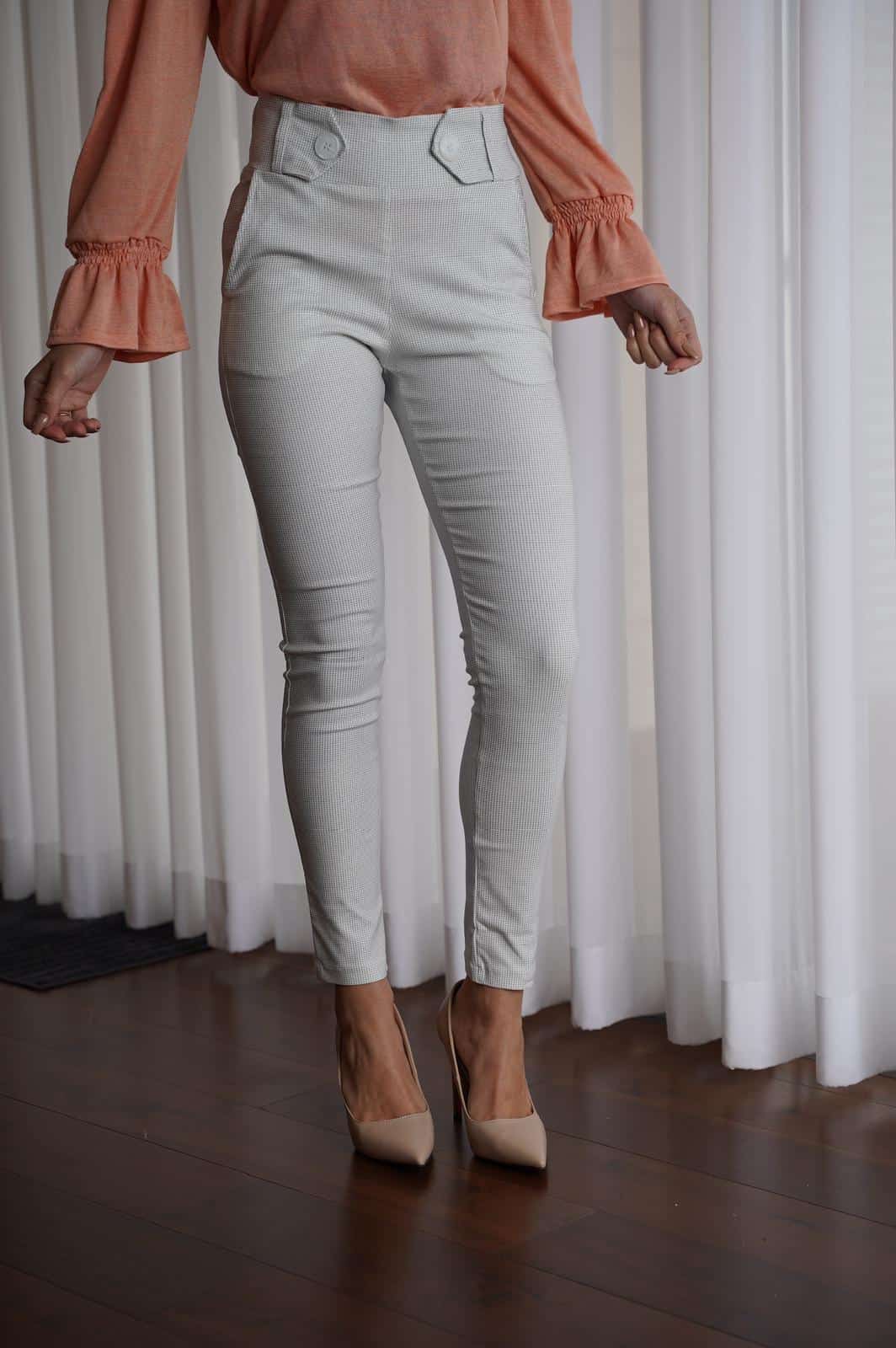 מכנסיים לנשים, מכנס ברברה כפתור